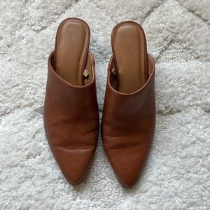 Universal Thread Heeled Mule